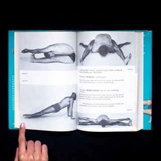 The Complete Illustrated Book of Yoga
